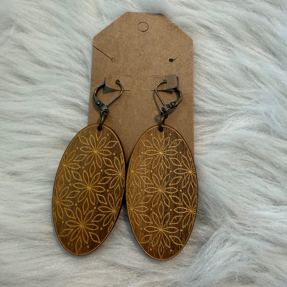 Daisy Print Wooden Pierced Earrings